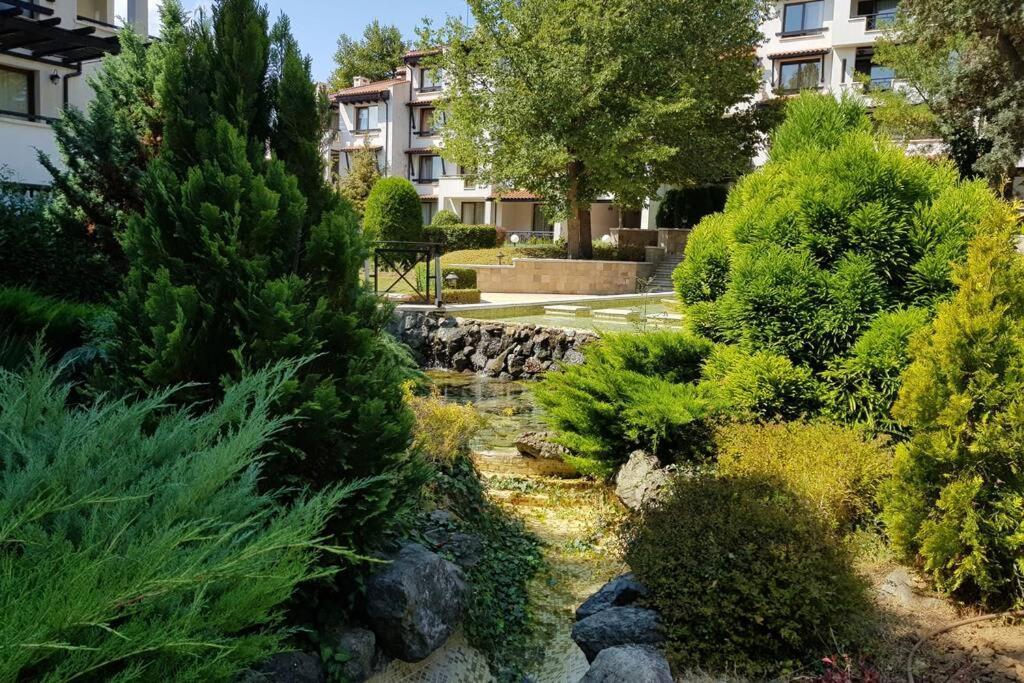 Apartment In The Picturesque Oasis Resort & Spa Lozenets Eksteriør billede