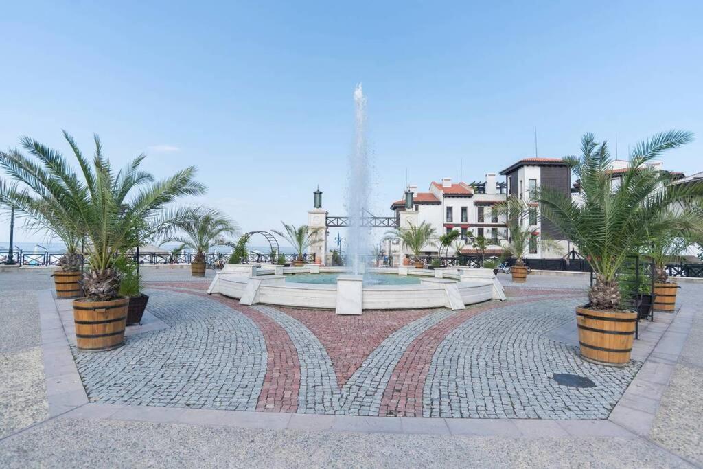 Apartment In The Picturesque Oasis Resort & Spa Lozenets Eksteriør billede