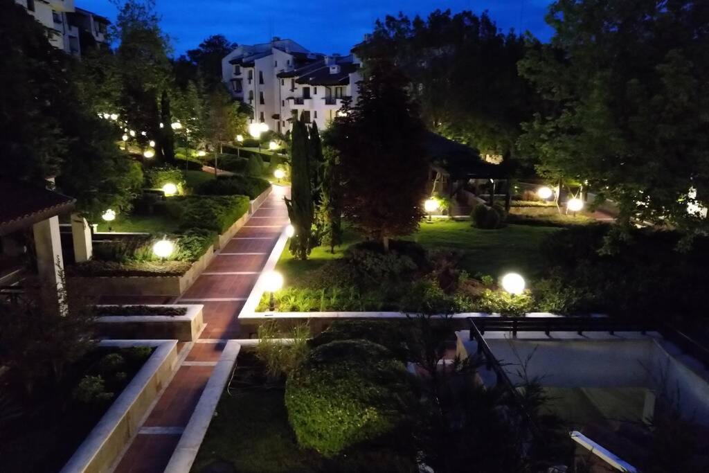 Apartment In The Picturesque Oasis Resort & Spa Lozenets Eksteriør billede